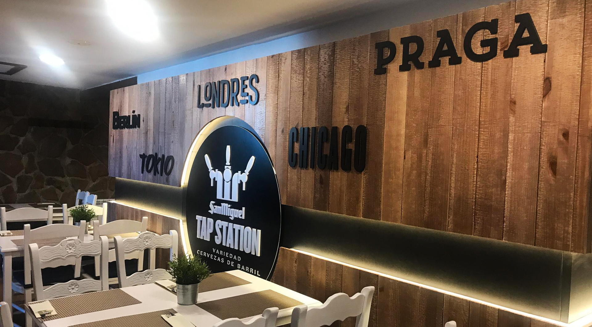 La Bodega Tap Station