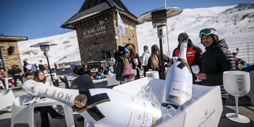 La terraza El Torreón - Moët & Chandon, la nueva propuesta gastronómica de Sierra Nevada